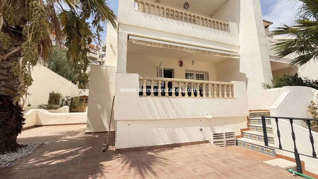 2 soveværelse Lejlighed til salg i Villamartin med swimmingpool - € 189.995 (Ref: 10024693)