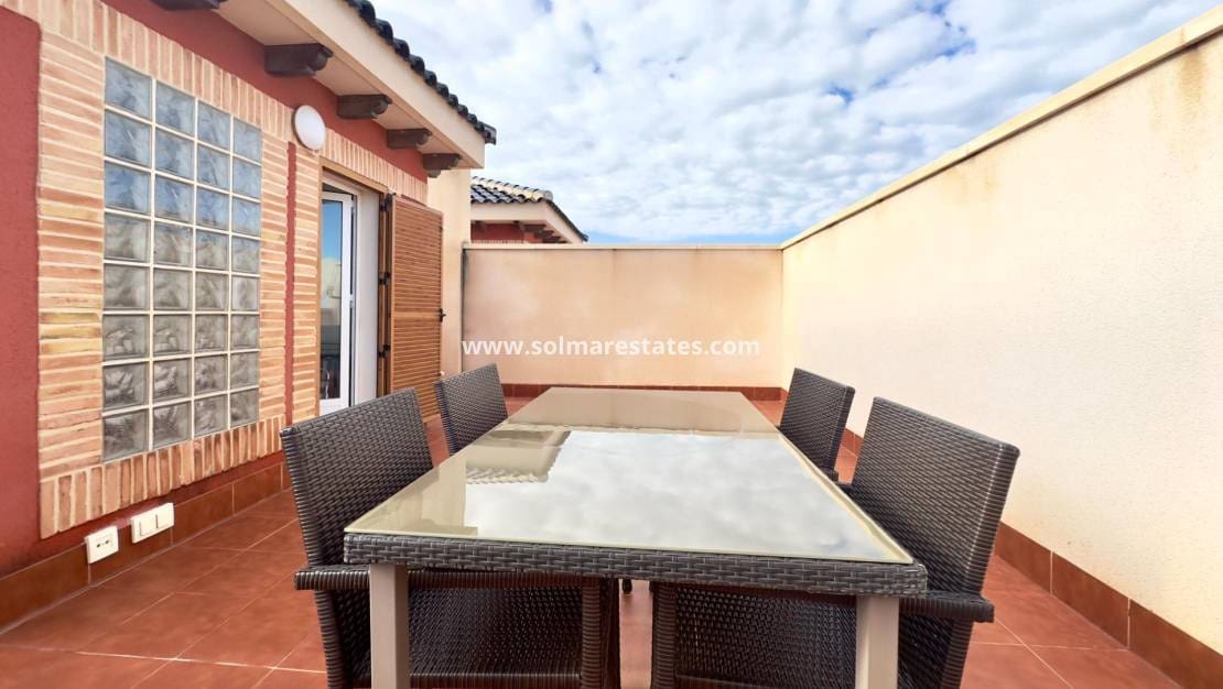 2 sovrum Lägenhet till salu i Playa Flamenca med pool - 229 900 € (Ref: 10025995)