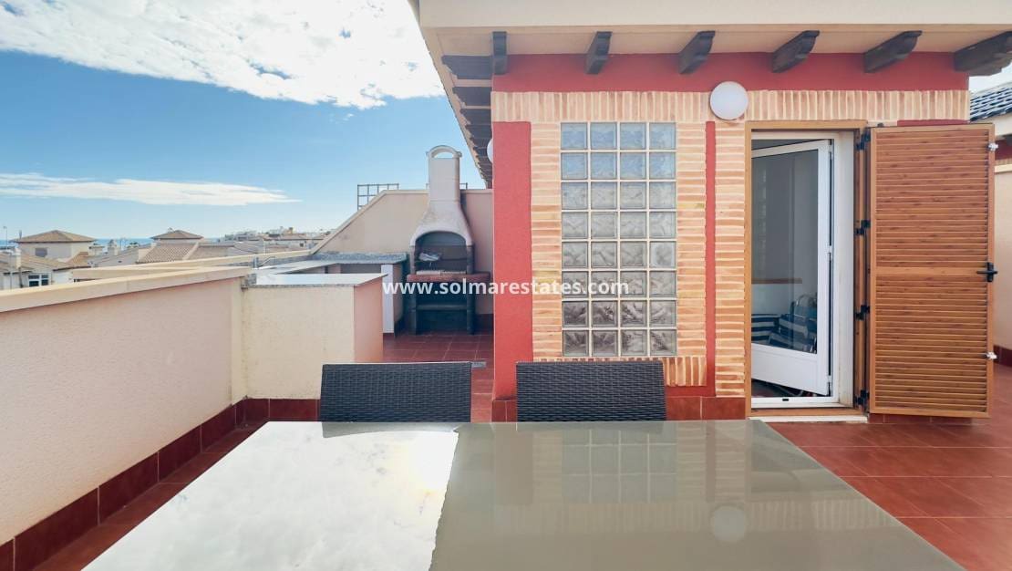 2 sovrum Lägenhet till salu i Playa Flamenca med pool - 229 900 € (Ref: 10025995)