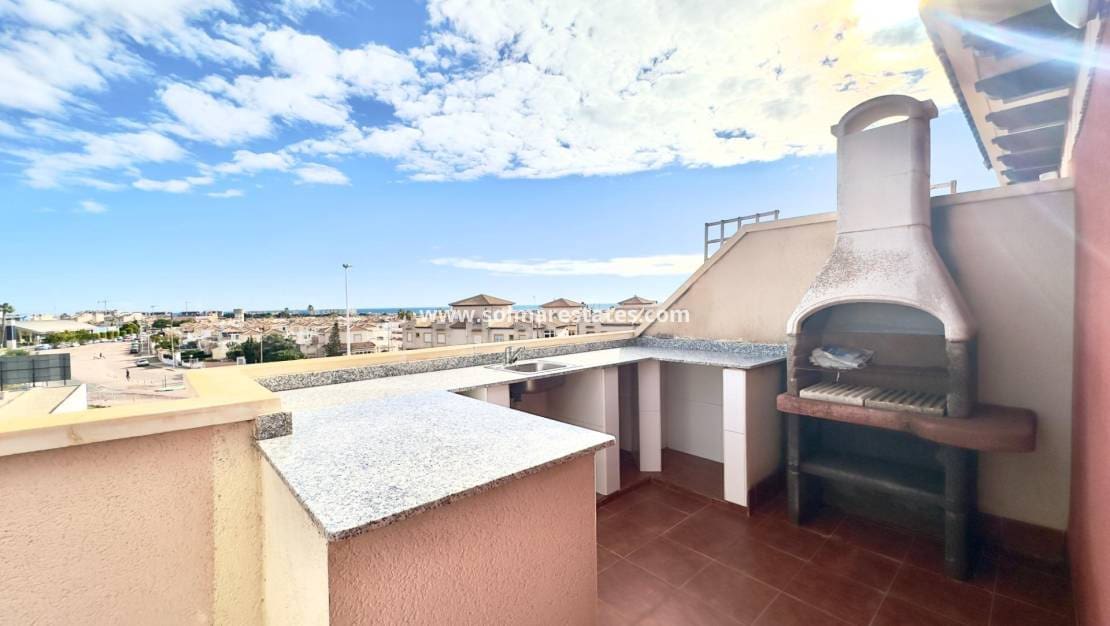2 sovrum Lägenhet till salu i Playa Flamenca med pool - 229 900 € (Ref: 10025995)