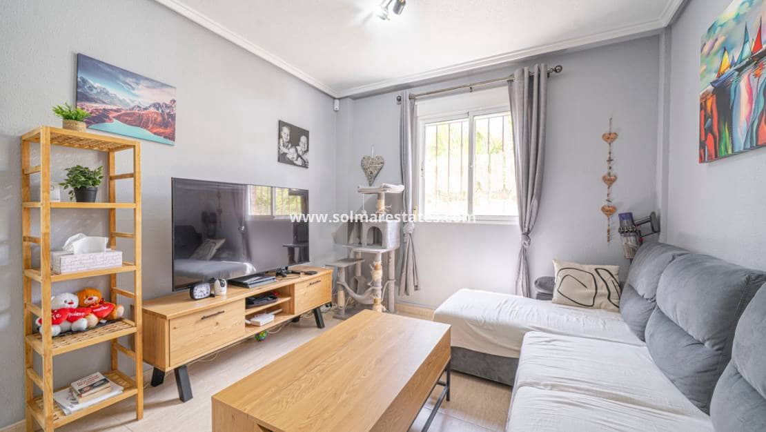 3 chambre Villa/Maison Semi-Mitoyenne à vendre à Dona Pepa avec piscine - 279 000 € (Ref: 10025996)
