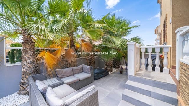 3 chambre Villa/Maison Semi-Mitoyenne à vendre à Doña Pepa, Rojales avec piscine - 279 000 € (Ref: 10025996)