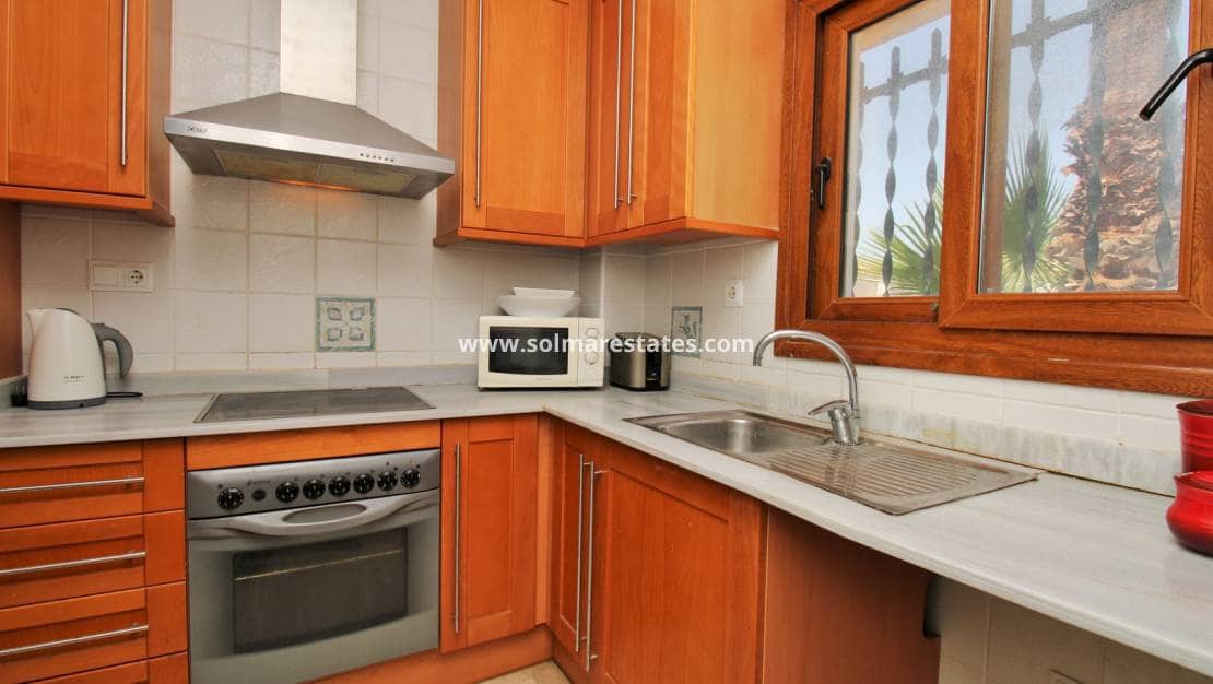 2 soveværelse Lejlighed til salg i Villamartin med swimmingpool - € 184.950 (Ref: 10026487)