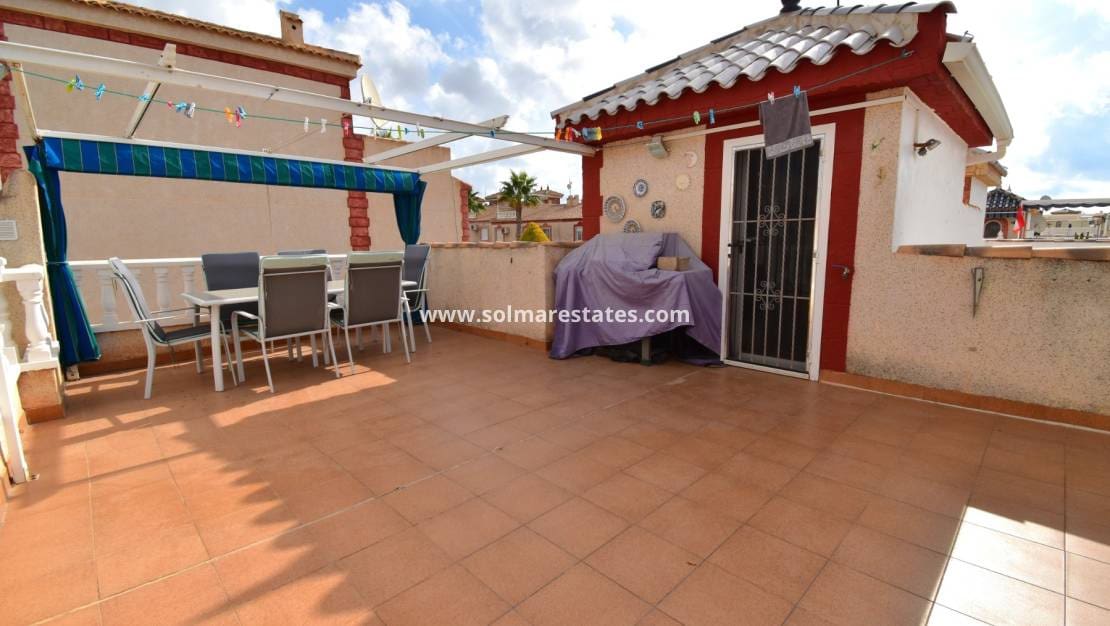 2 chambre Villa/Maison Semi-Mitoyenne à vendre à Playa Flamenca avec piscine - 275 000 € (Ref: 10026488)