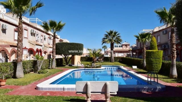 2 chambre Villa/Maison Semi-Mitoyenne à vendre à Playa Flamenca, Orihuela avec piscine - 275 000 € (Ref: 10026488)