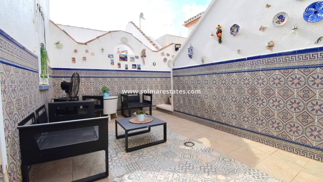 2 chambre Villa/Maison Semi-Mitoyenne à vendre à Playa Flamenca avec piscine - 275 000 € (Ref: 10026488)