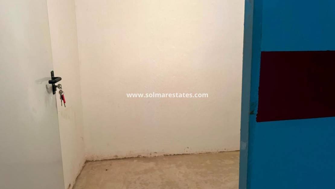 1 sovrum Lägenhet till salu i Torrevieja - 119 000 € (Ref: 10030880)