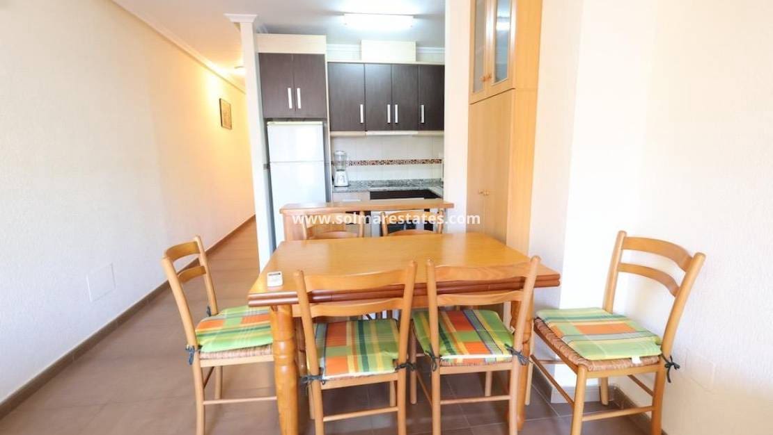 1 sovrum Lägenhet till salu i Torrevieja - 119 000 € (Ref: 10030880)