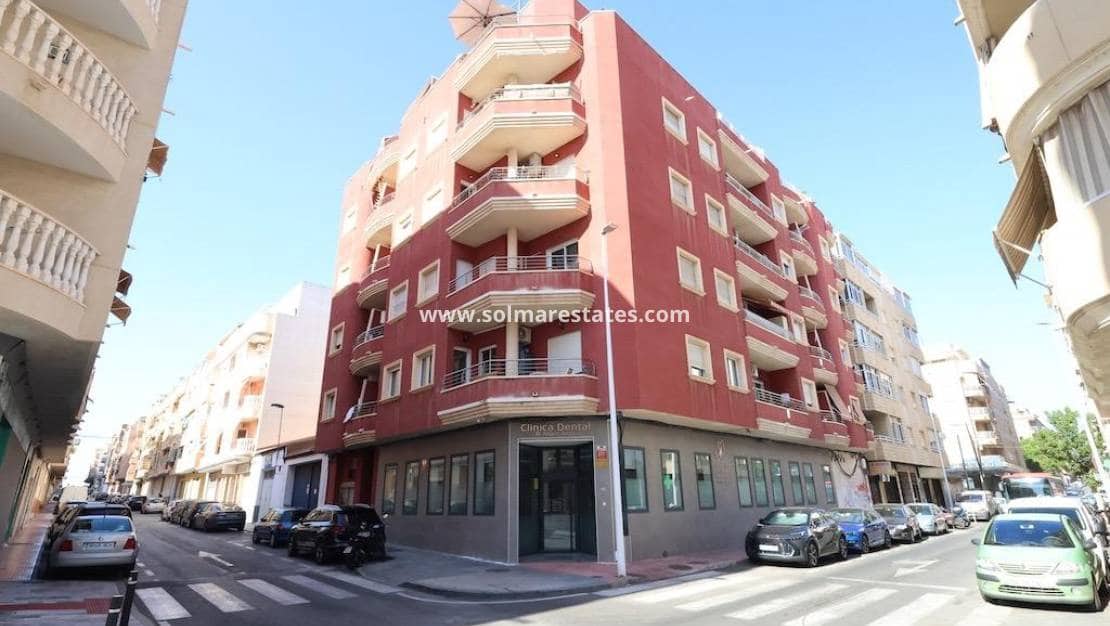 1 sovrum Lägenhet till salu i Torrevieja - 119 000 € (Ref: 10030880)