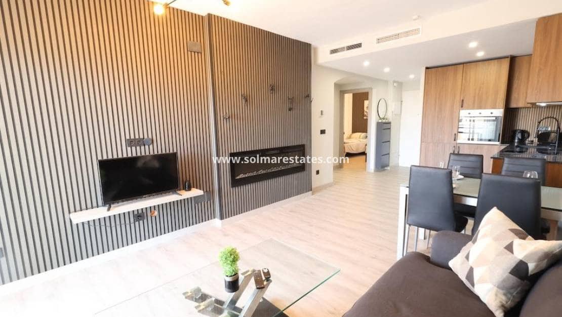 2 bedroom Apartment for sale in Cabo Roig with pool - € 249,900 (Ref: 10030881)