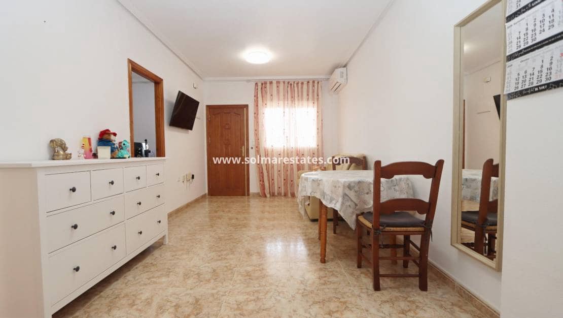2 bedroom Apartment for sale in Orihuela Costa with pool - € 149,000 (Ref: 10030882)