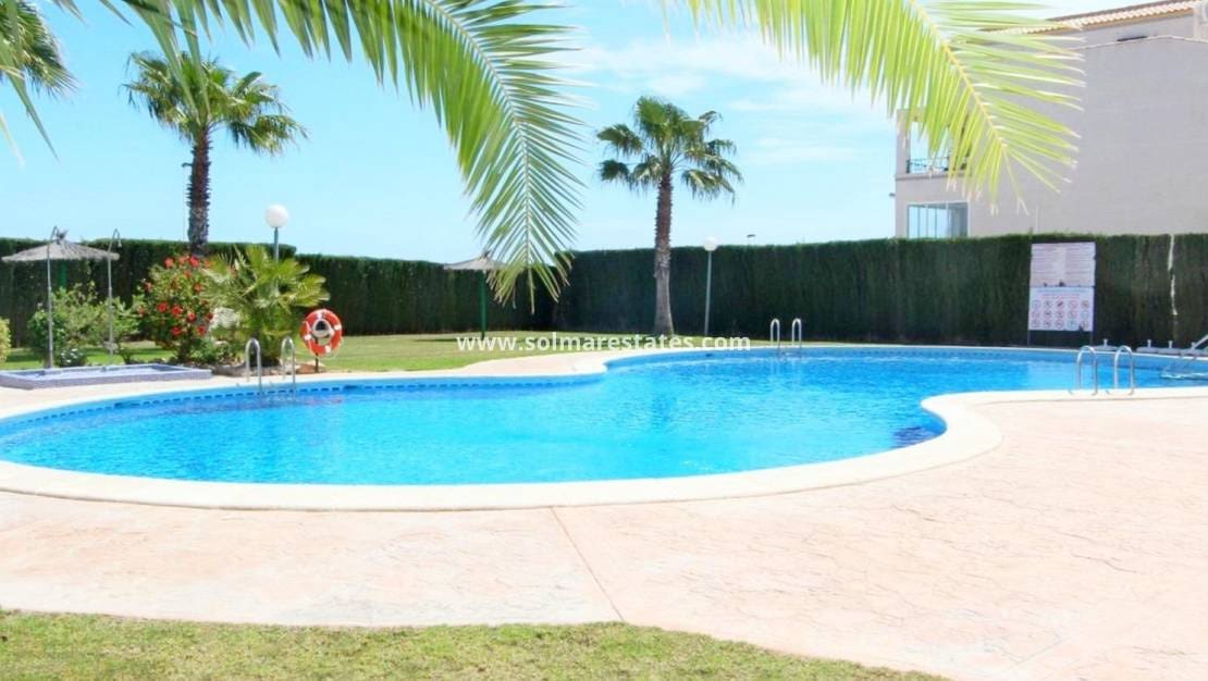 2 bedroom Apartment for sale in Orihuela Costa with pool - € 149,000 (Ref: 10030882)
