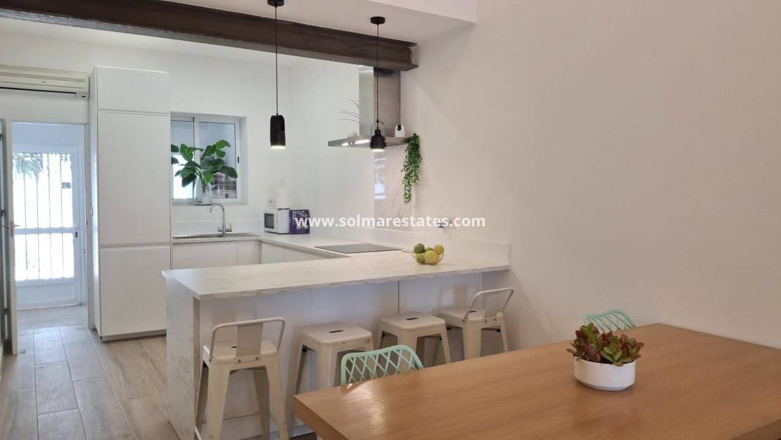 2 slaapkamer Bungalow te koop in Playa Flamenca - € 204.000 (Ref: 10030996)