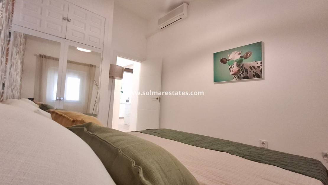 2 slaapkamer Bungalow te koop in Playa Flamenca - € 204.000 (Ref: 10030996)
