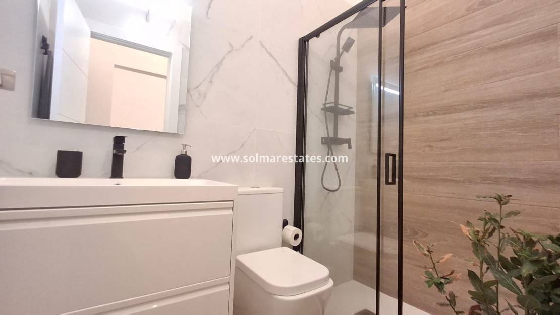 2 slaapkamer Bungalow te koop in Playa Flamenca - € 204.000 (Ref: 10030996)