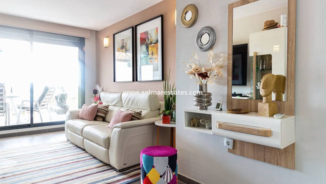 2 soveværelse Lejlighed til salg i Villamartin med swimmingpool - € 269.000 (Ref: 10031256)