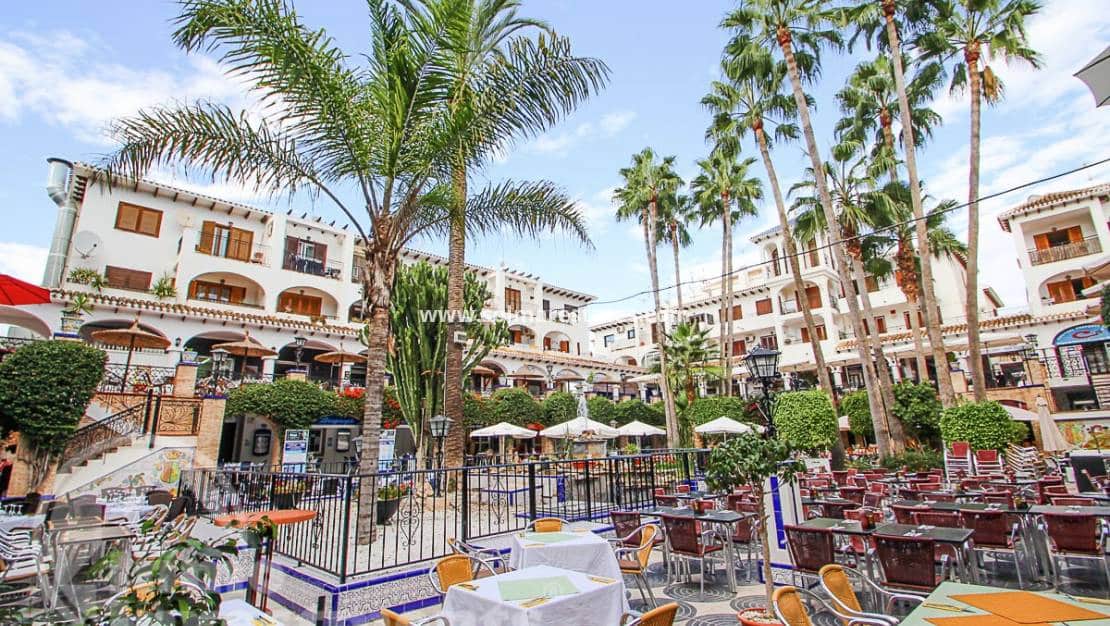 2 soveværelse Lejlighed til salg i Villamartin med swimmingpool - € 269.000 (Ref: 10031256)