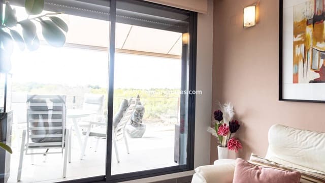 2 soveværelse Lejlighed til salg i Villamartin, Orihuela med swimmingpool - € 269.000 (Ref: 10031256)