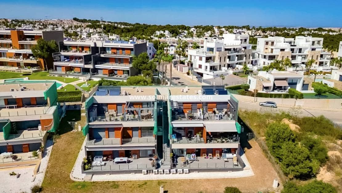 2 soveværelse Lejlighed til salg i Villamartin med swimmingpool - € 269.000 (Ref: 10031256)