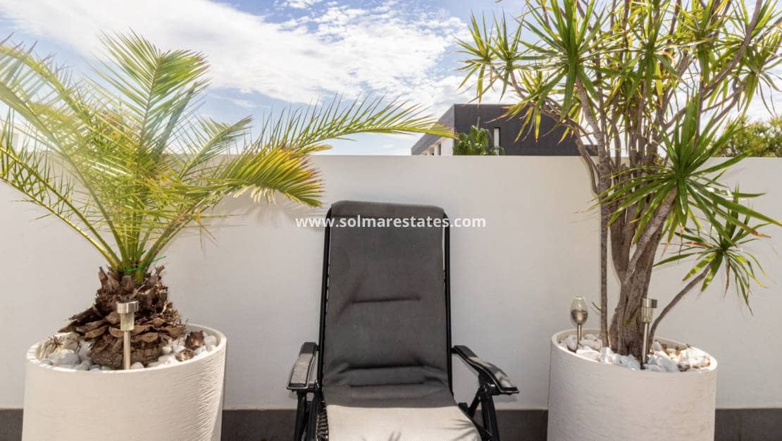 2 soveværelse Lejlighed til salg i Villamartin med swimmingpool - € 269.000 (Ref: 10031256)