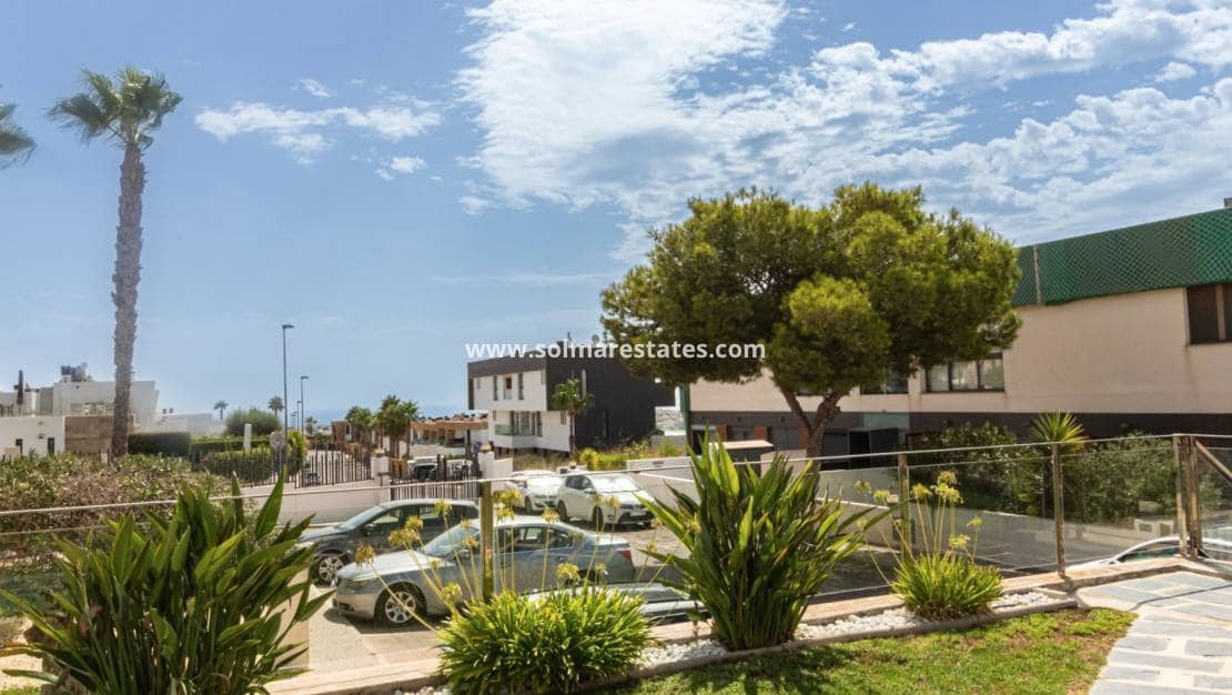 2 soveværelse Lejlighed til salg i Villamartin med swimmingpool - € 269.000 (Ref: 10031256)