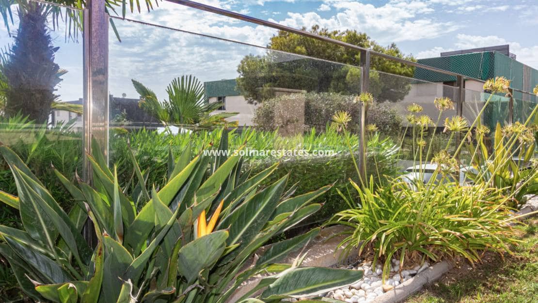 2 soveværelse Lejlighed til salg i Villamartin med swimmingpool - € 269.000 (Ref: 10031256)