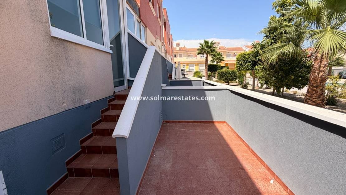 3 makuuhuone Omakotitalo myytävänä paikassa Dona Pepa mukana uima-altaan - 239 995 € (Ref: 10031257)