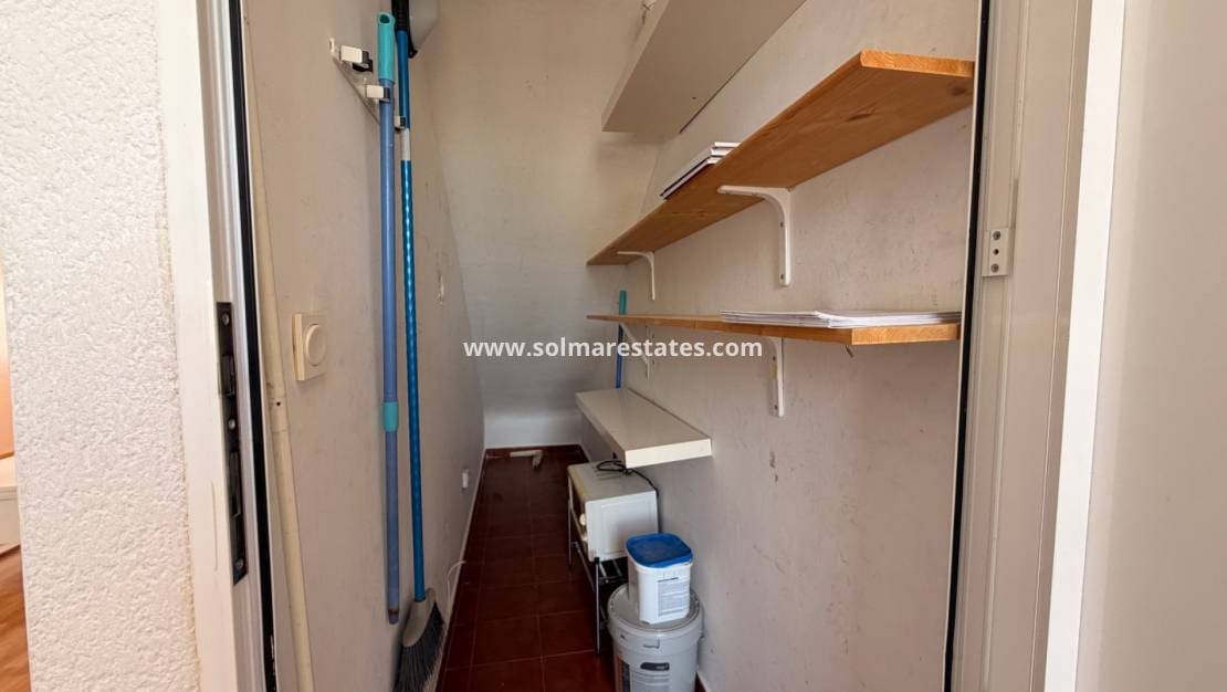 3 makuuhuone Omakotitalo myytävänä paikassa Dona Pepa mukana uima-altaan - 239 995 € (Ref: 10031257)