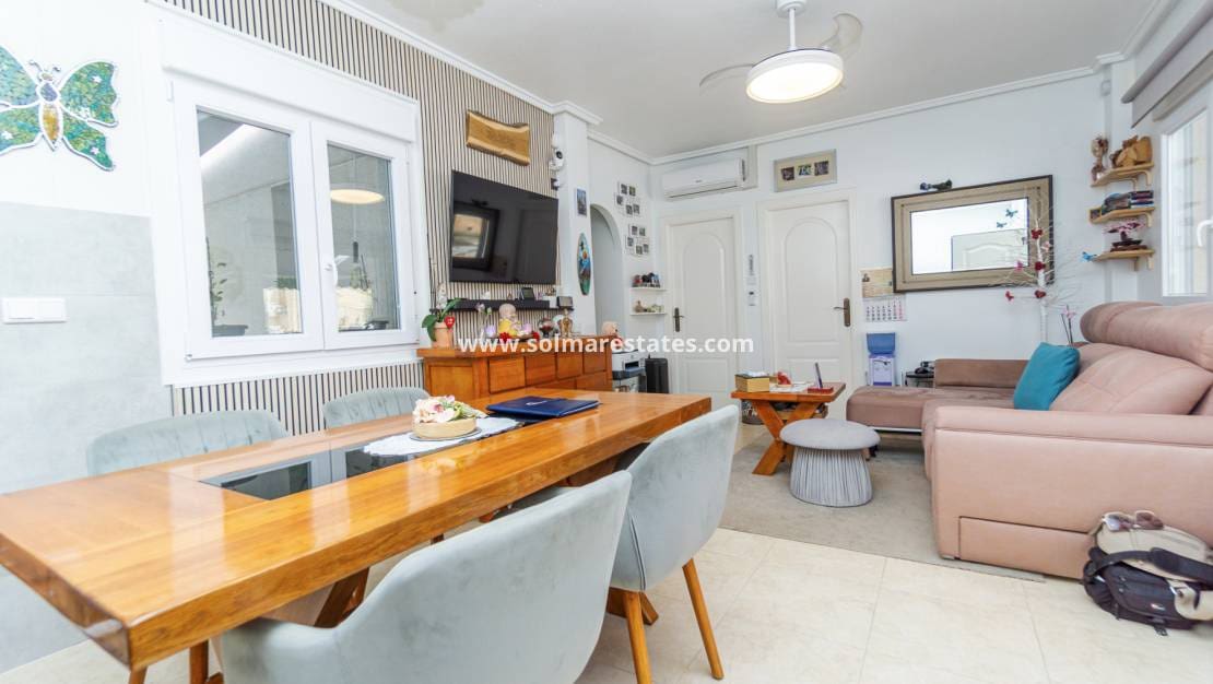 3 bedroom Bungalow for sale in Benimar with pool - € 249,000 (Ref: 10032394)