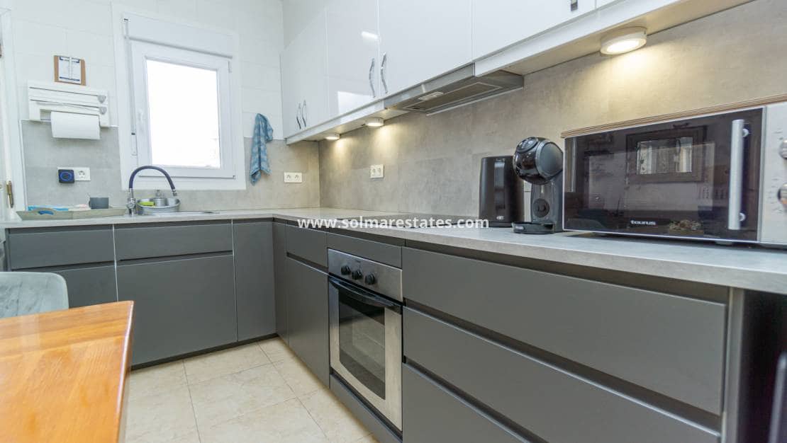3 bedroom Bungalow for sale in Benimar with pool - € 249,000 (Ref: 10032394)