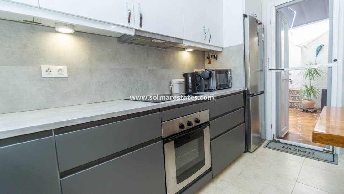 3 bedroom Bungalow for sale in Benimar with pool - € 249,000 (Ref: 10032394)