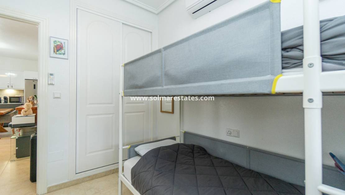 3 bedroom Bungalow for sale in Benimar with pool - € 249,000 (Ref: 10032394)