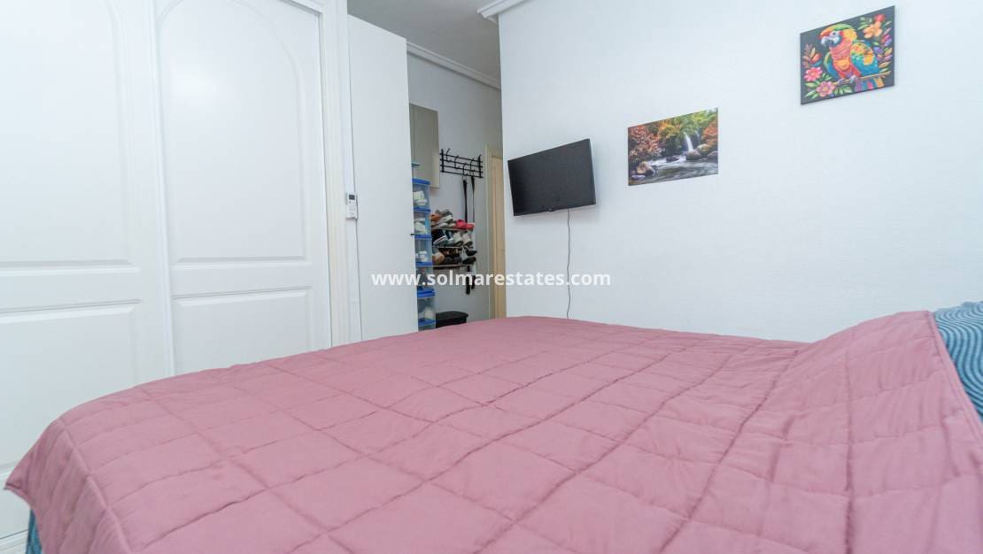 3 bedroom Bungalow for sale in Benimar with pool - € 249,000 (Ref: 10032394)