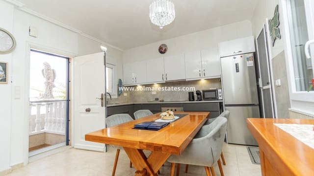 3 bedroom Bungalow for sale in Benimar, Benijófar with pool - € 249,000 (Ref: 10032394)