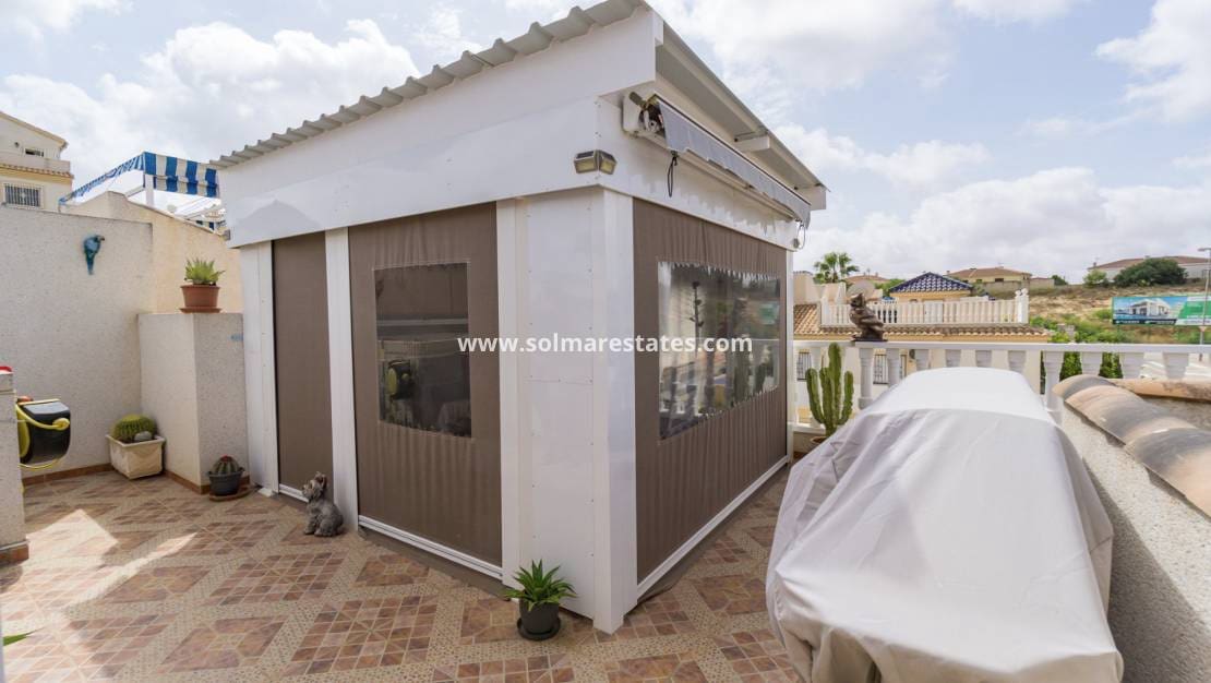 3 bedroom Bungalow for sale in Benimar with pool - € 249,000 (Ref: 10032394)