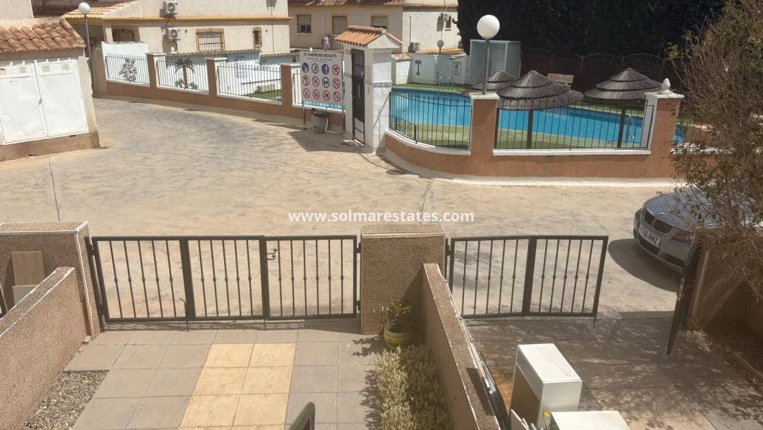 Casa de 2 habitaciones en Algorfa en venta con piscina - 139.950 € (Ref: 10034626)