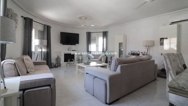 4 slaapkamer Villa te koop in Benimar, Benijófar met zwembad - € 390.000 (Ref: 10036252)
