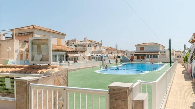 5 bedroom Townhouse for sale in Playa Flamenca, Orihuela with pool - € 240,000 (Ref: 10036253)