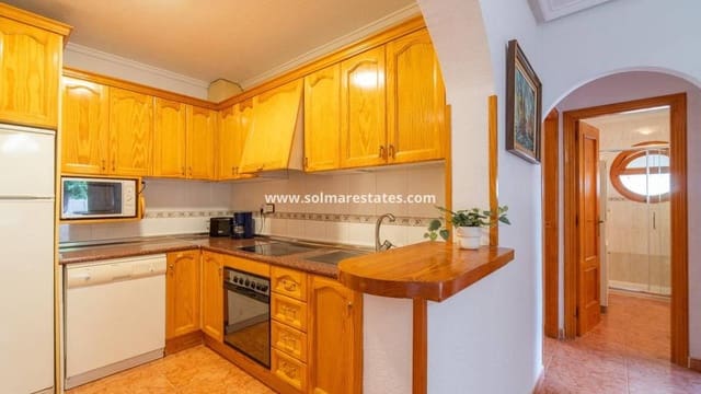 5 bedroom Townhouse for sale in Playa Flamenca, Orihuela with pool - € 240,000 (Ref: 10036253)