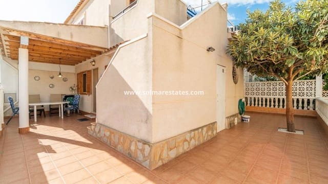 5 bedroom Townhouse for sale in Playa Flamenca, Orihuela with pool - € 240,000 (Ref: 10036253)