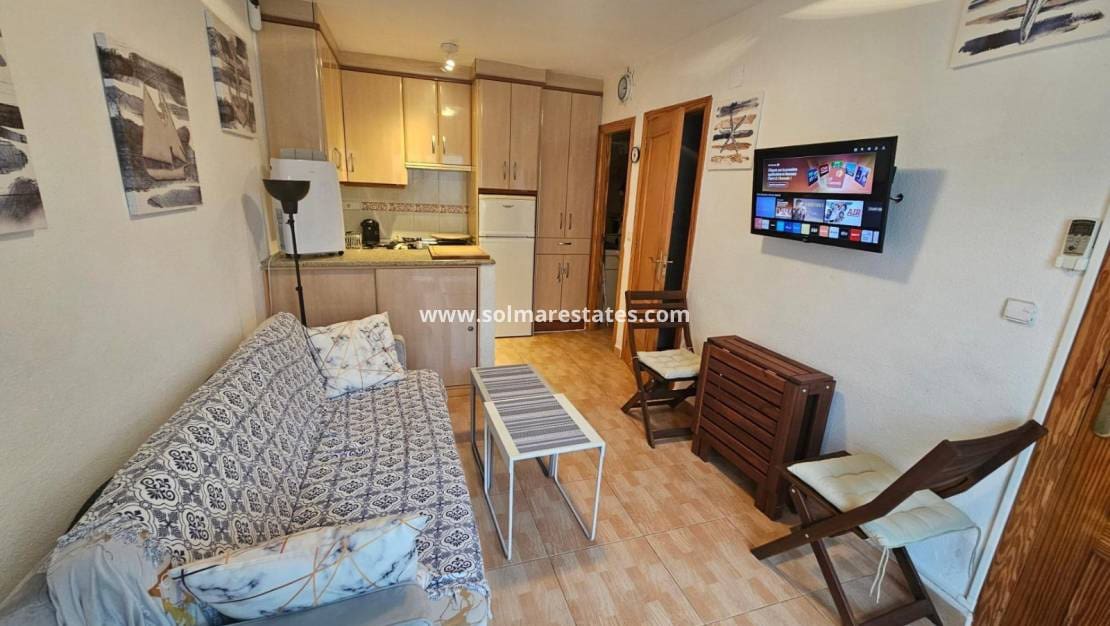 2 bedroom Apartment for sale in Los Balcones with pool - € 115,000 (Ref: 10040250)