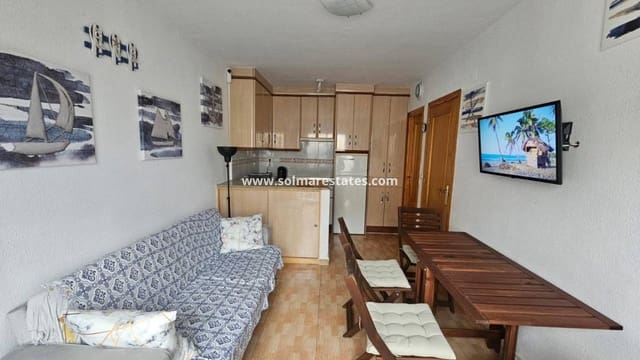 Apartamento de 2 habitaciones en Los Balcones en venta con piscina - 115.000 € (Ref: 10040250)