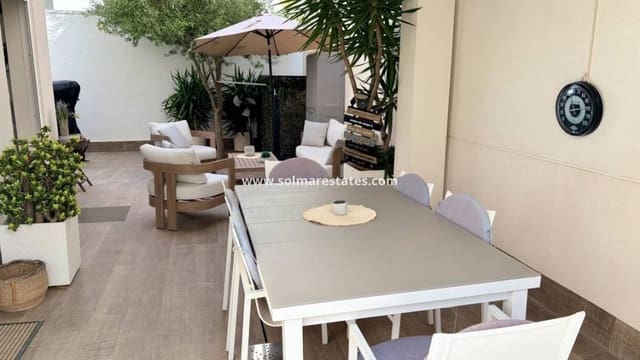 3 quarto Moradia Geminada para venda em Doña Pepa, Rojales - 472 000 € (Ref: 10042000)