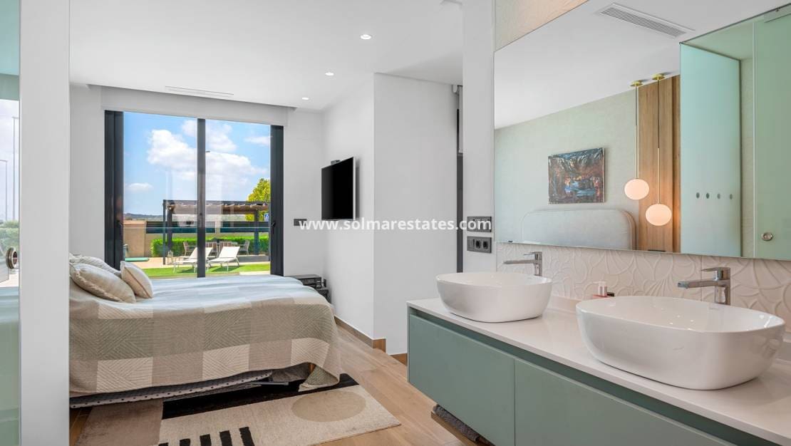 3 camera da letto Villa in vendita in Benijofar con piscina - 599.000 € (Rif: 10042001)