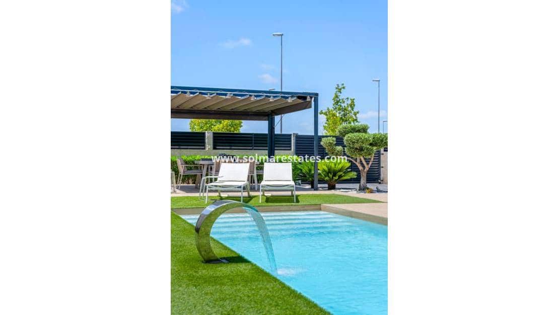 3 camera da letto Villa in vendita in Benijofar con piscina - 599.000 € (Rif: 10042001)