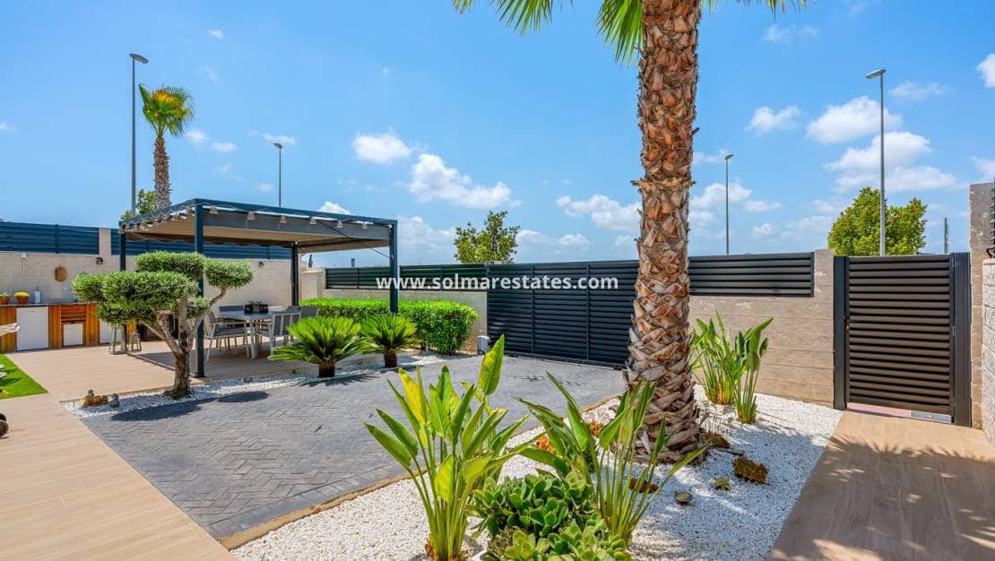 3 camera da letto Villa in vendita in Benijofar con piscina - 599.000 € (Rif: 10042001)