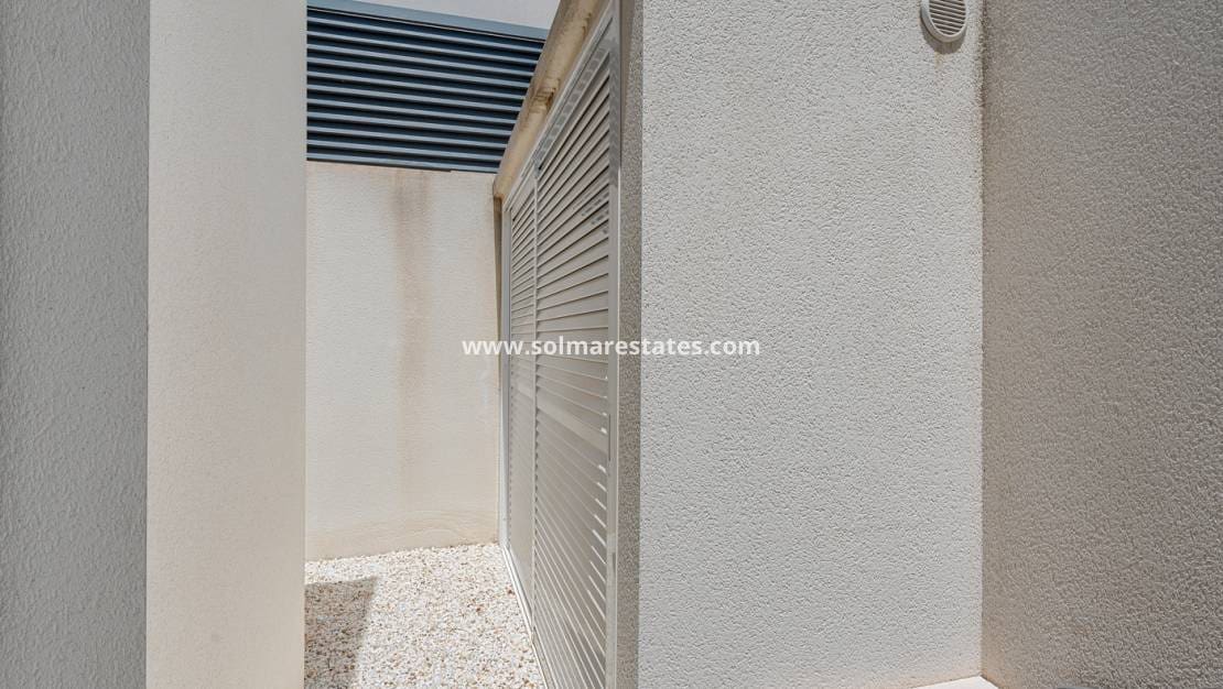 3 camera da letto Villa in vendita in Benijofar con piscina - 599.000 € (Rif: 10042001)