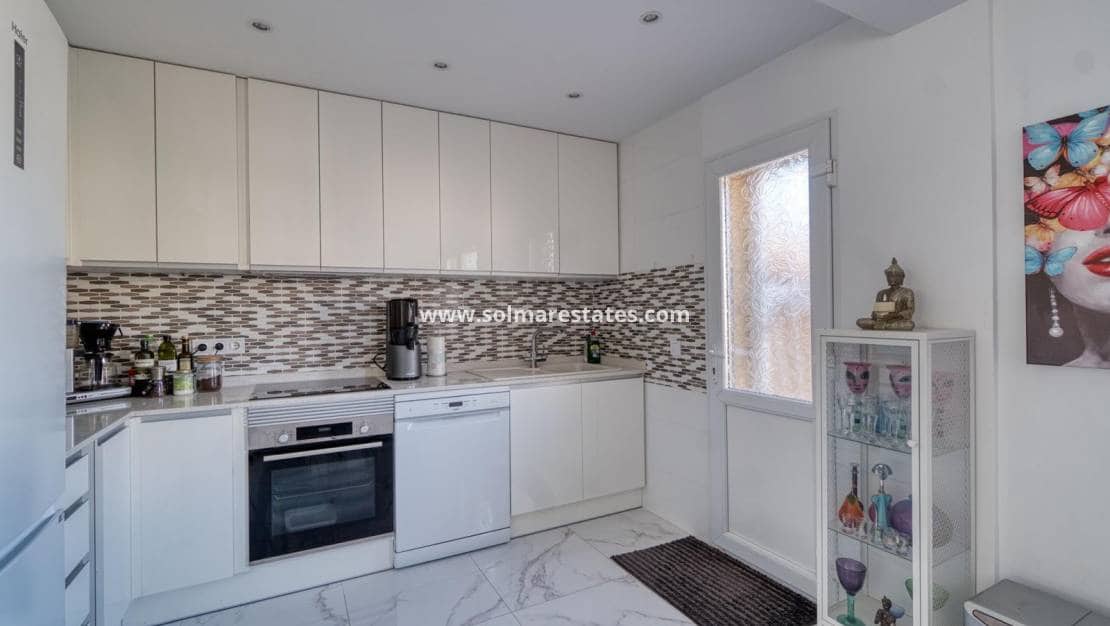 2 soverom Hus til salgs i Ciudad Quesada med svømmebasseng - € 205 000 (Ref: 10042002)