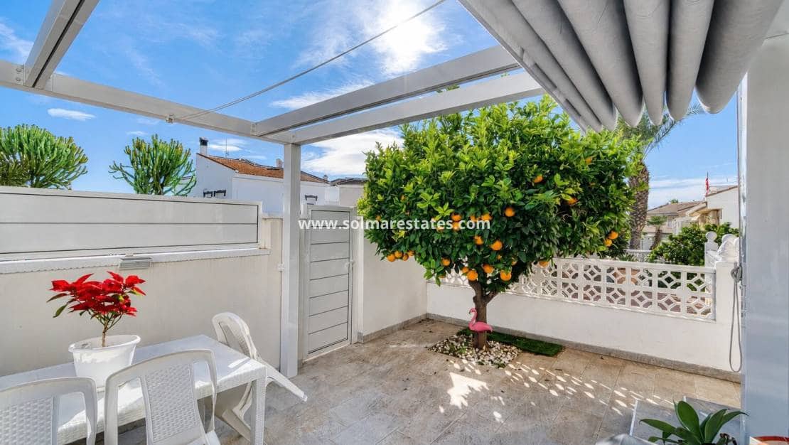 2 soverom Hus til salgs i Ciudad Quesada med svømmebasseng - € 205 000 (Ref: 10042002)