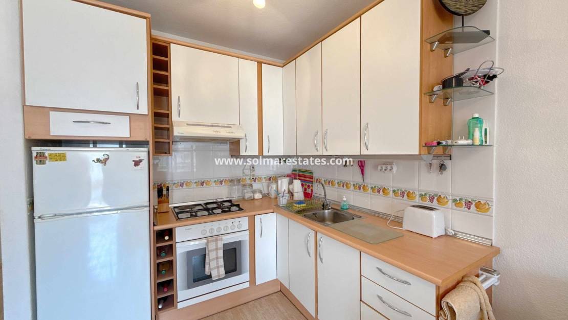 1 soveværelse Lejlighed til salg i Cabo Roig med swimmingpool - € 149.950 (Ref: 10042003)